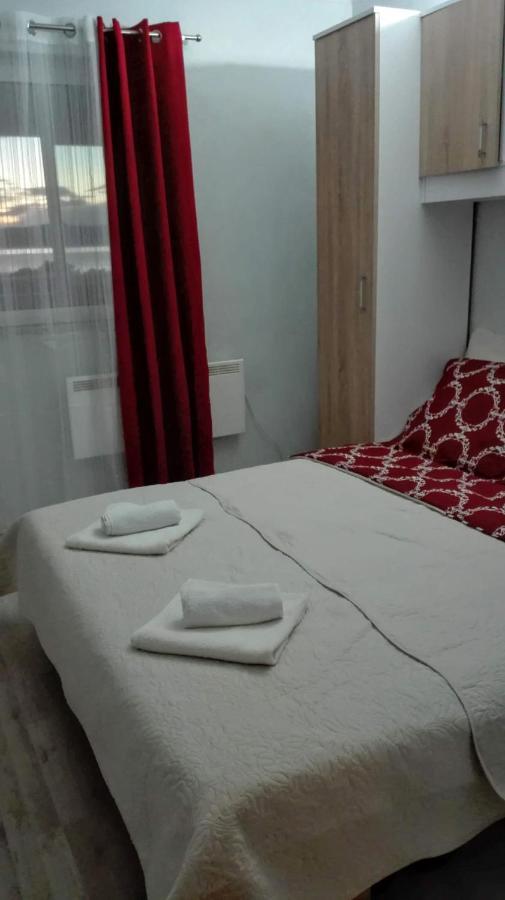 Apartmani Zoran Bilic Promajna Exteriör bild