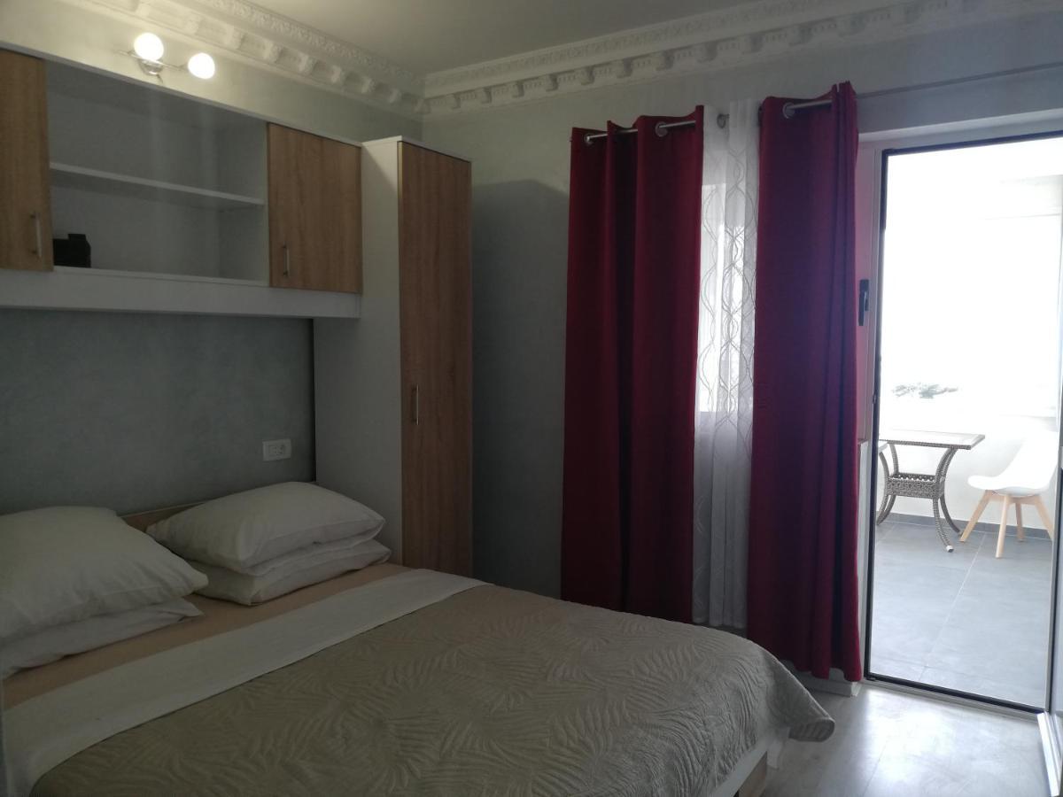 Apartmani Zoran Bilic Promajna Exteriör bild